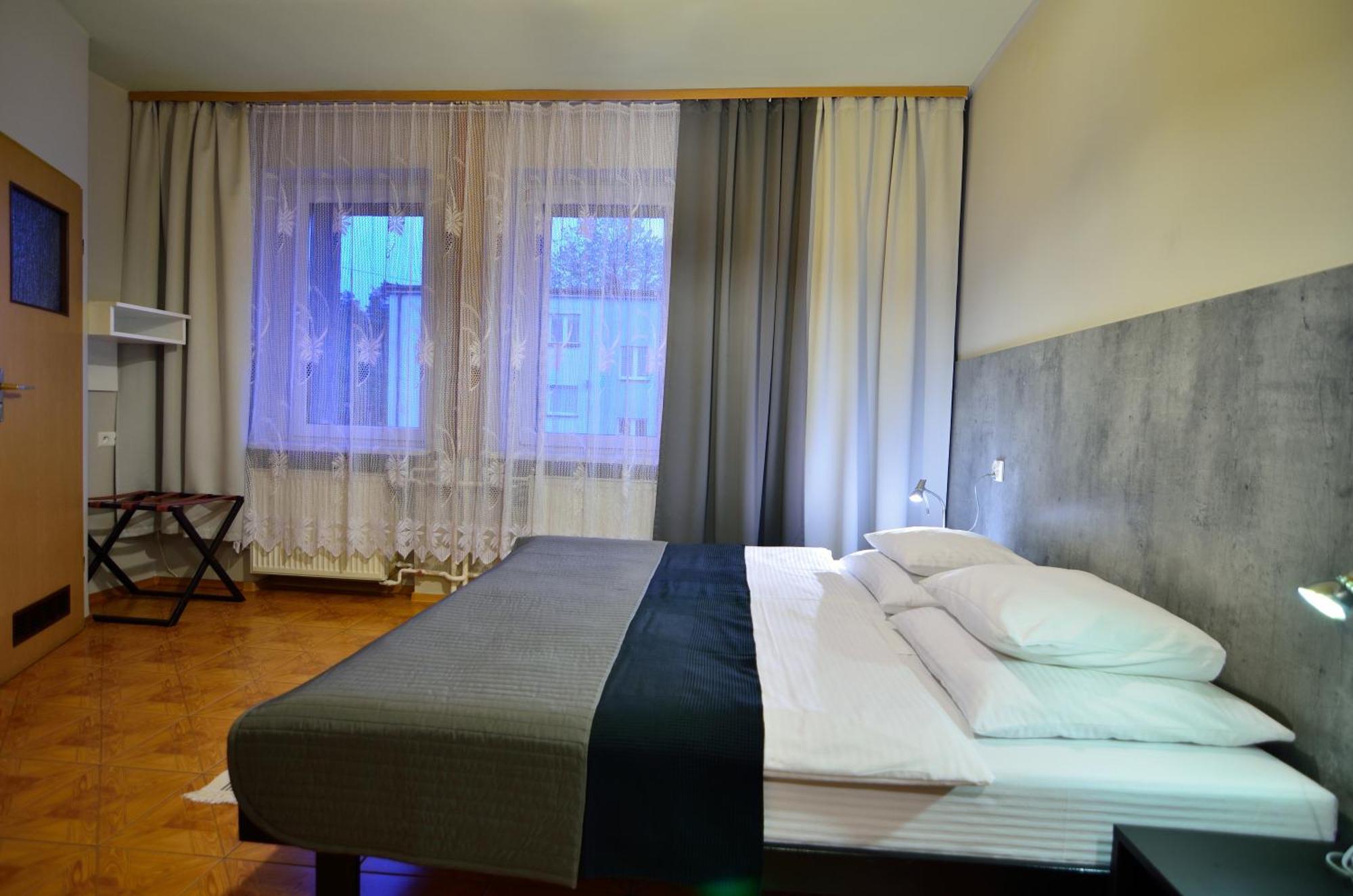 Hotel Gracja Kuznia Raciborska Экстерьер фото