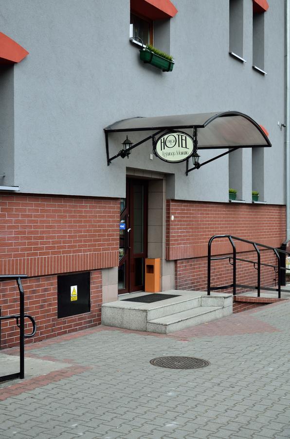 Hotel Gracja Kuznia Raciborska Экстерьер фото
